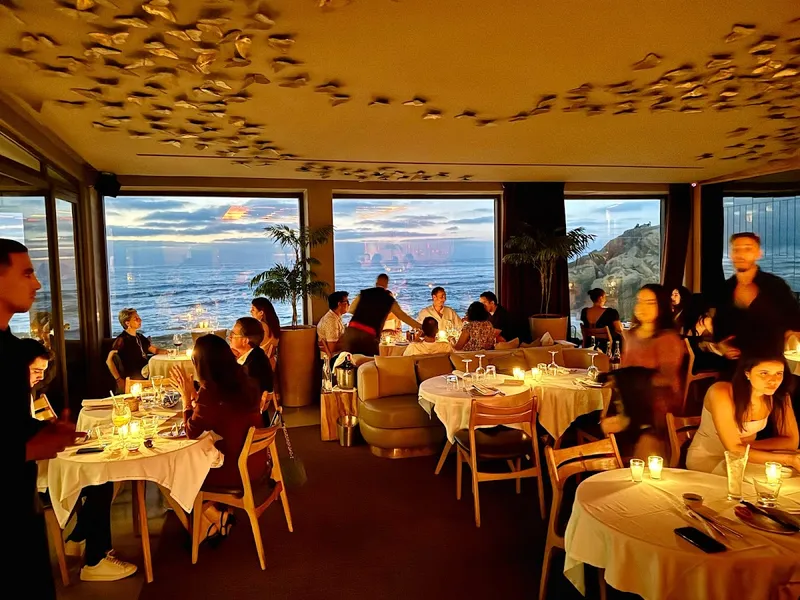 Lily's Restaurant — Photo 3