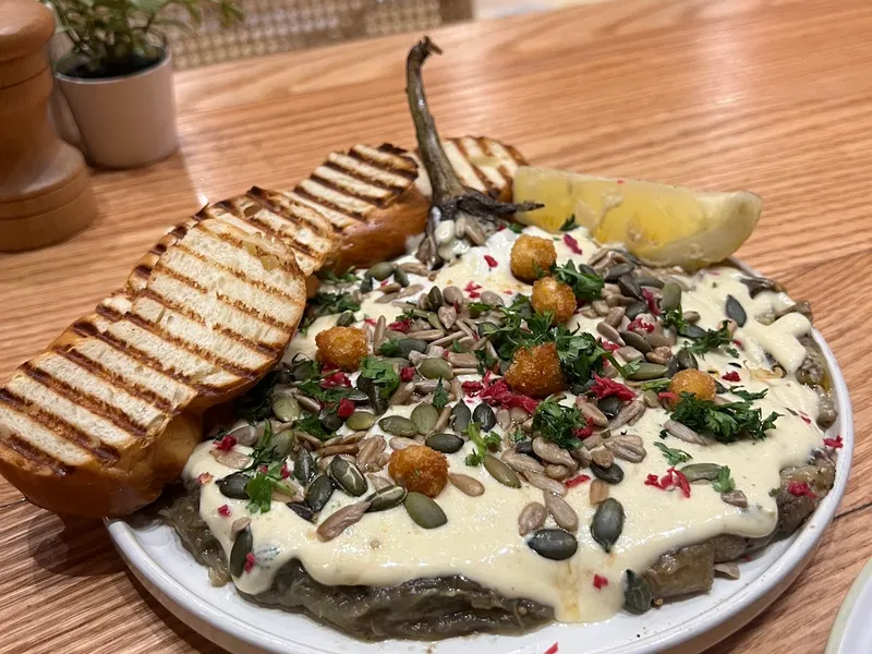 NÉO Deli — Photo 4