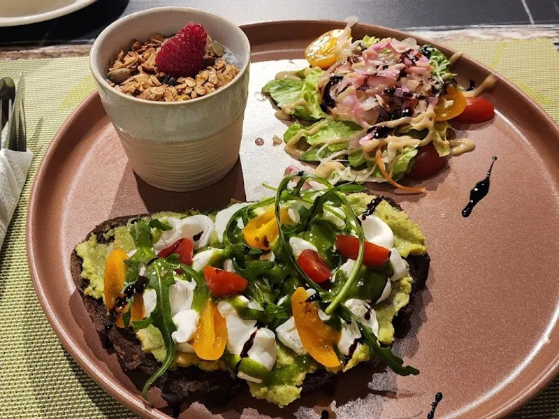Browse Coffee & Brunch — Photo 2